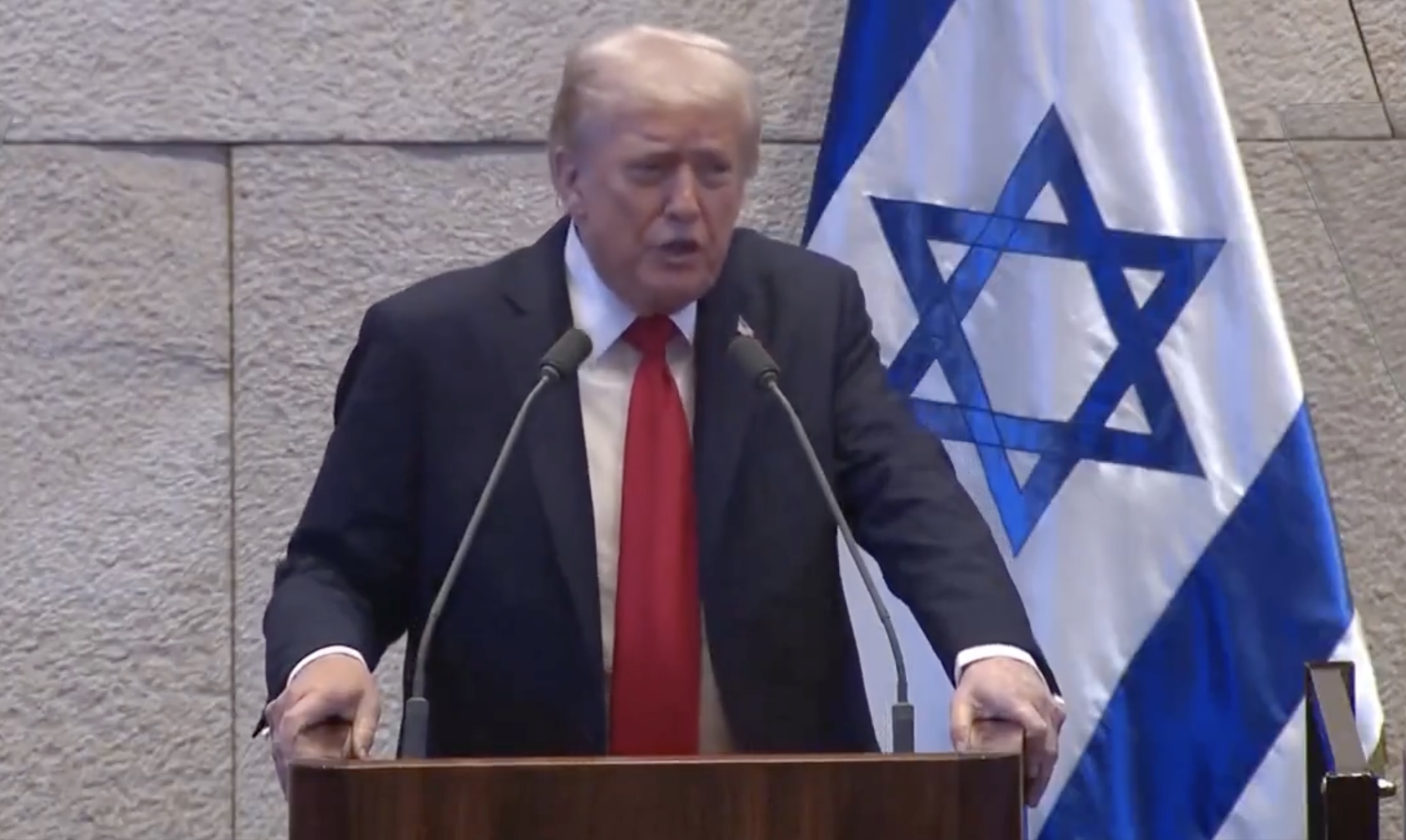 Trump da por terminado conflicto con Irán; Teherán duda