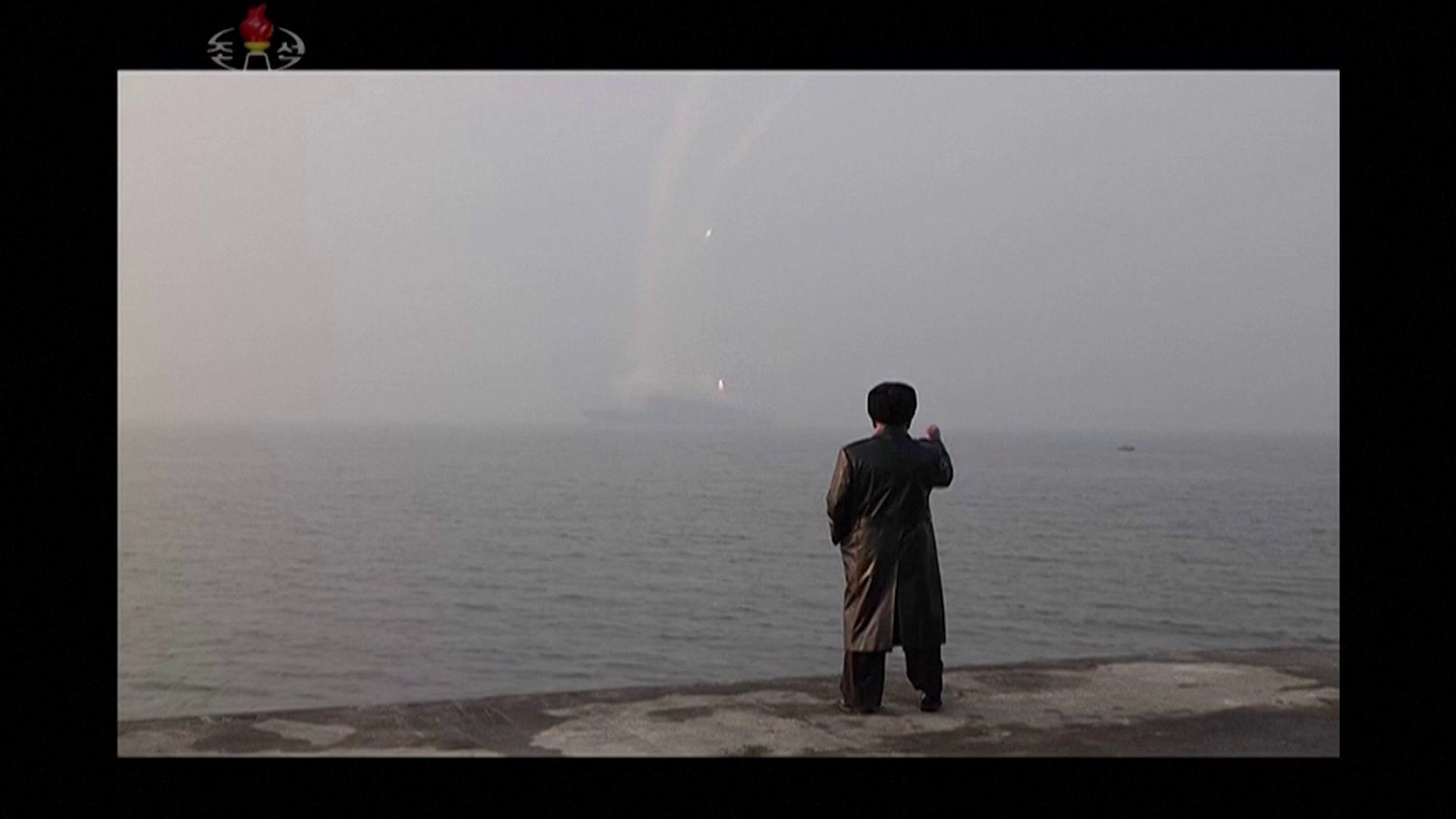 Corea del Norte prueba misiles nucleares desde su nuevo destructor