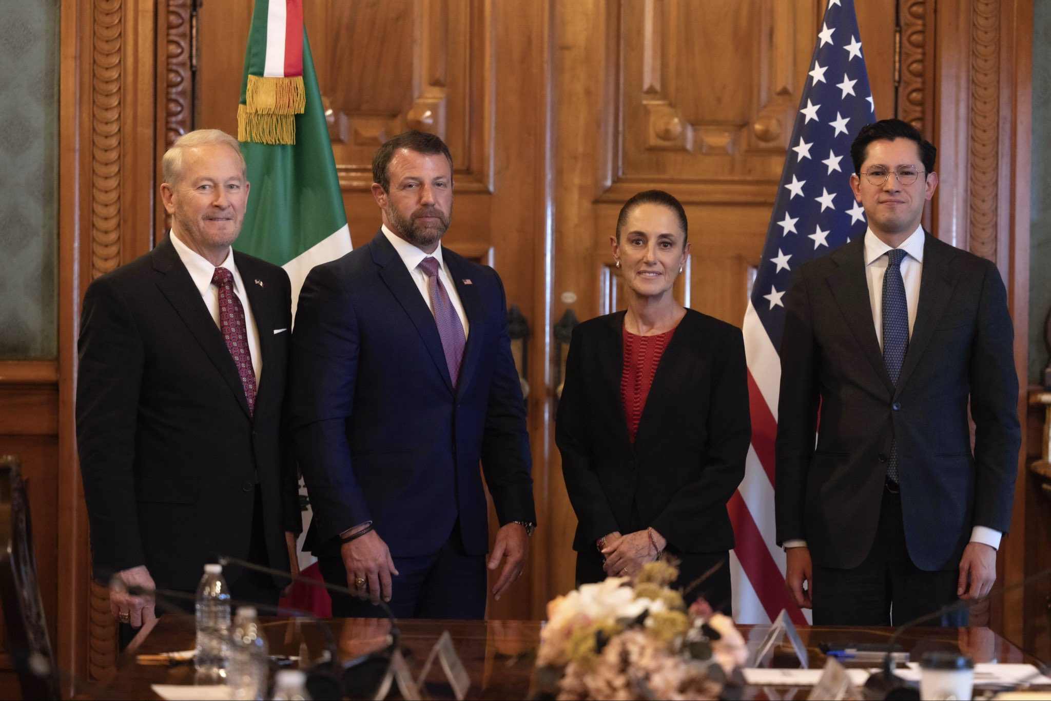 Sheinbaum recibe a jefe de seguridad de EU tras arrestos clave