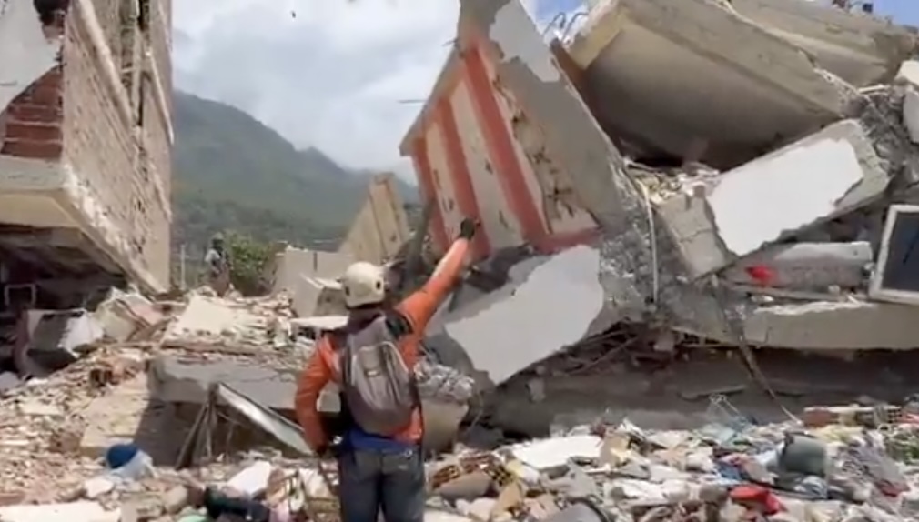 Sube a mil 719 la cifra de muertos por terremotos en Venezuela