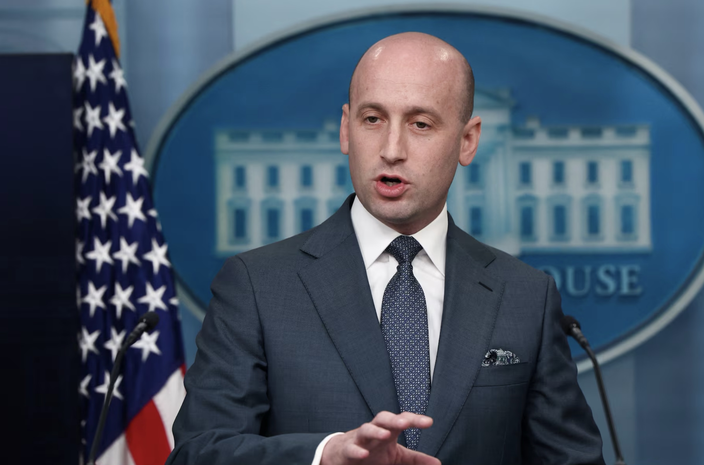 Duras acusaciones de EE. UU.: Stephen Miller afirma que carteles controlan a Mexico