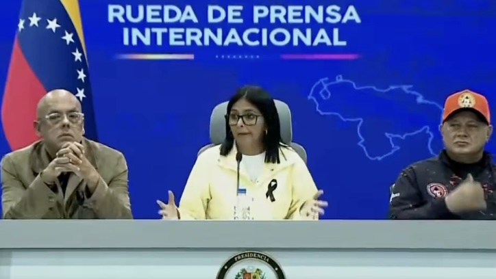 Delcy Rodríguez calificó de “miserables” las críticas a la gestión de la emergencia
