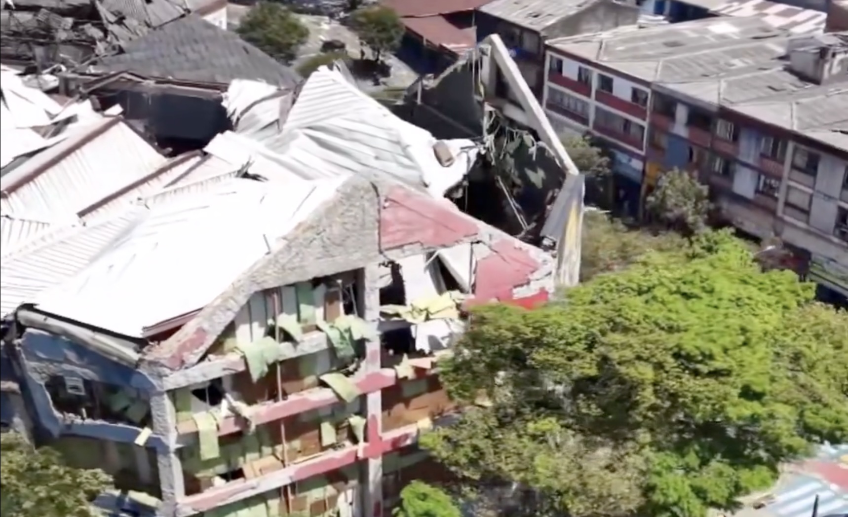 Terremoto en Colombia: sube cifra a 239 muertos y miles de heridos