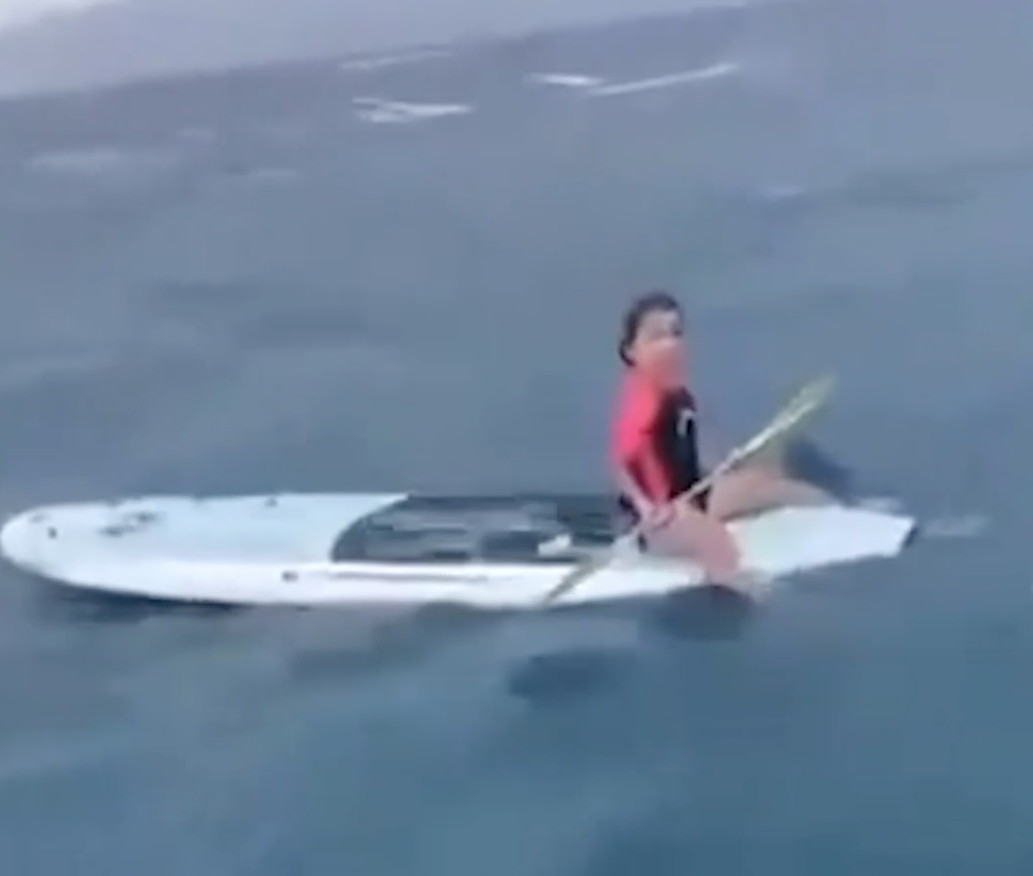 ¡Milagro en el mar! Rescatan a niña a la deriva en Baja California Sur