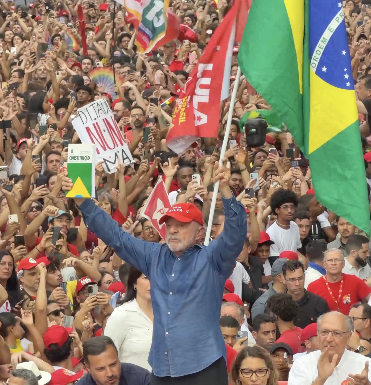 Lula da Silva amarra cuarto mandato en Brasil, Bolsonaro buscará anulación