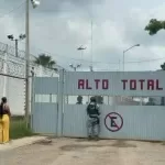 Riña en penal de Mazatlán: Dan de alta a 9 de los 16 reos lesionados